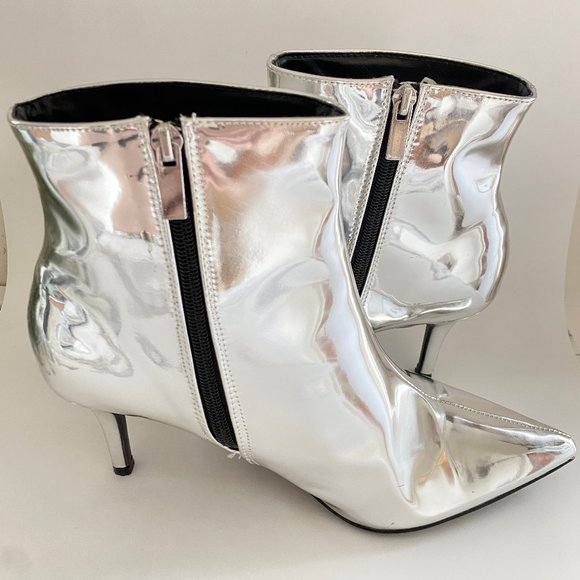 Bamboo Prevail Silver Womens Pointy Toe Zipper Ankle Booties Boots Patent 9 - Picture 2 of 12